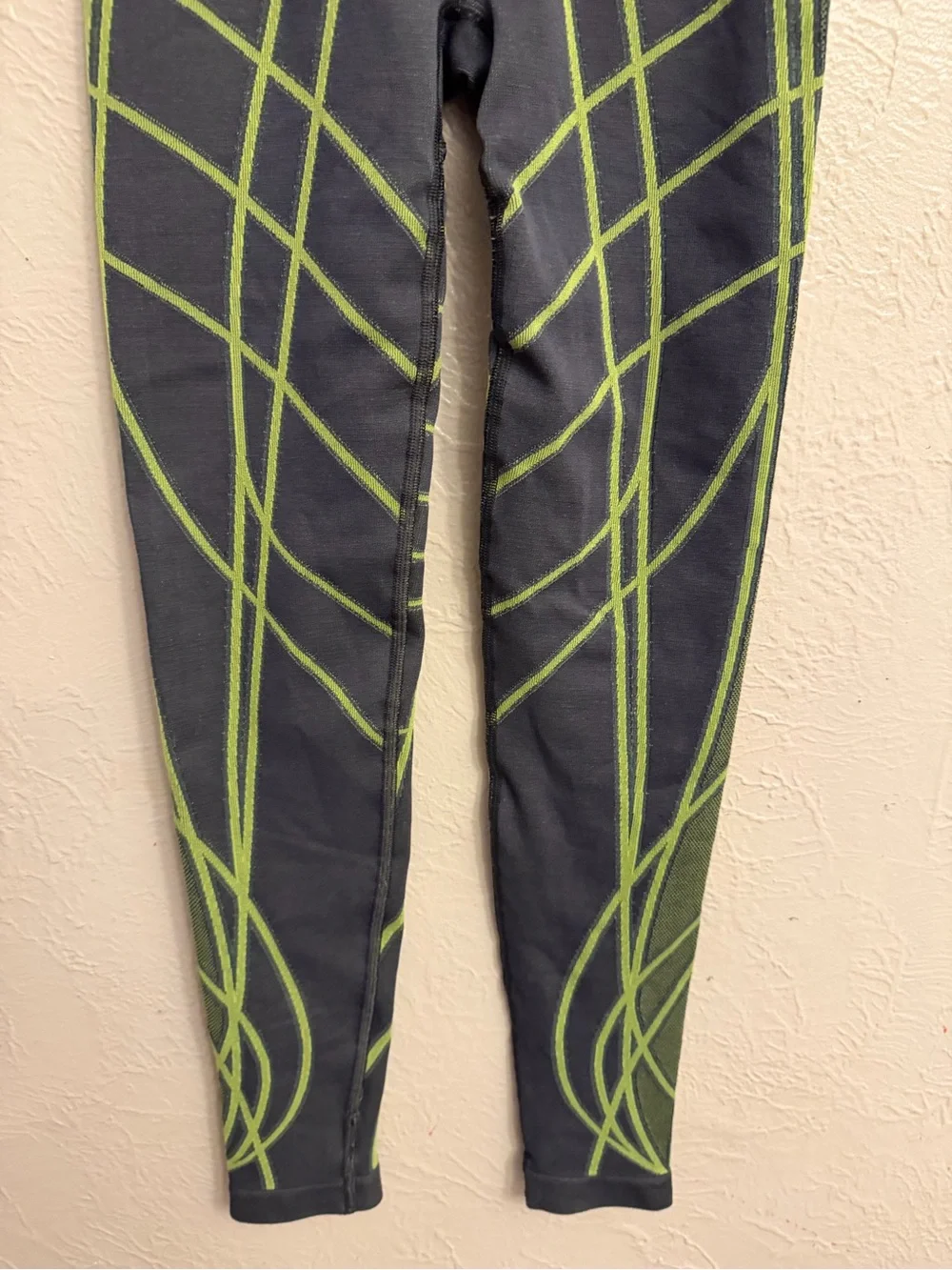 Gymshark Olive Green High-Waist Seamless Leggings with Neon Lime Accents